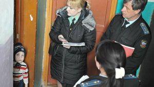 Из за чего могут отобрать детей у родителей