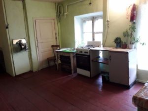 Как быстро продать секцию в коммунальной квартире