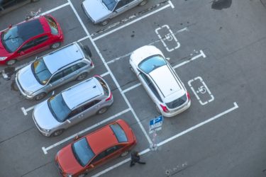 Как нельзя парковаться во дворе?