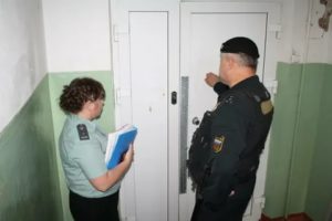 Как обойти судебных приставов чтобы не забрали имущество