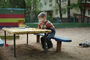 Как оформляется опека и попечительство над несовершеннолетними детьми
