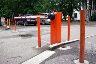Как организовать парковку на придомовой территории?