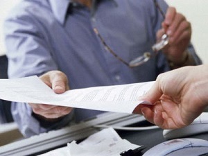 Как подать на алименты на мать: основания для удержания выплат