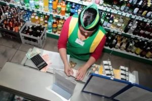 Как Покупатели Обманывают Продавцов на Кассе