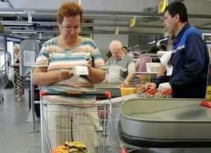 Как Покупатели Обманывают Продавцов на Кассе