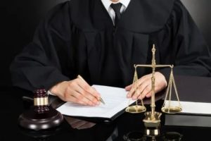 Как Становятся Судьей по Уголовным Делам