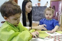 Какие ежемесячные выплаты полагаются семьям на детей