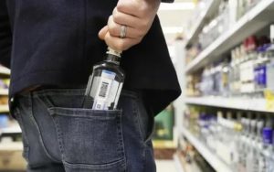 Какое наказание за кражу бутылки водки в магазине