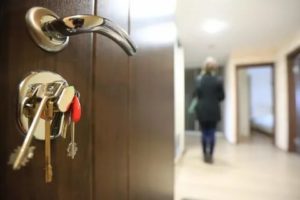 Когда Можно Вскрывать Квартиру Без Хозяина