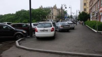 Куда жаловаться на неправильную парковку во дворе?