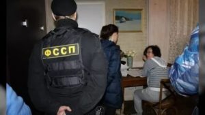 Могут ли арестовать судебные приставы самого должника
