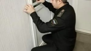 Могут ли приставы арестовать имущество в квартире где у должника только часть собственности