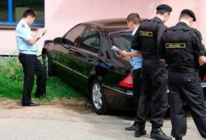 Могут ли приставы арестовать ячейку при продаже недвижимости