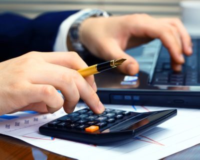 Может ли мужчина пойти в декрет, если мать ребенка не работает