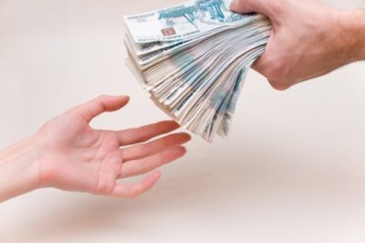 Может ли мужчина пойти в декрет, если мать ребенка не работает