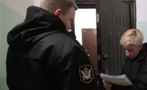 Может ли пристав арестовать не принадлежащее мне имущество