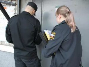 Может ли пристав арестовать технику в залоге