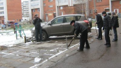 Можно ли огородить парковочное место во дворе?