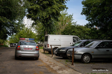 Можно ли парковать грузовые автомобили во дворе?