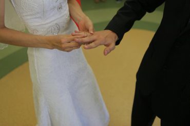 Можно ли подать заявление в загс одному из супругов