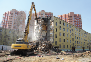 Можно ли покупать квартиру если дом попал под реновацию