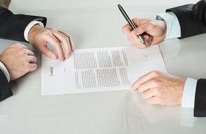 Можно ли продать квартиру с долгами по коммунальным платежам