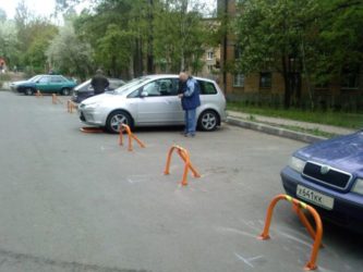 Можно ли во дворе установить парковочный барьер?