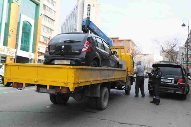 Можно ли забрать со штрафстоянки машину без страховки