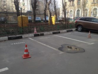 Незаконный захват территории под парковку
