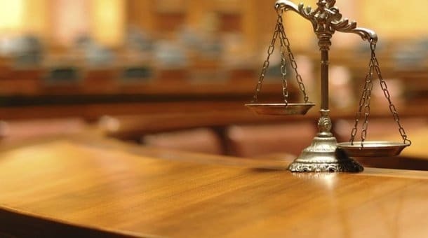 Обязан ли отец, лишенный родительских прав, платить алименты