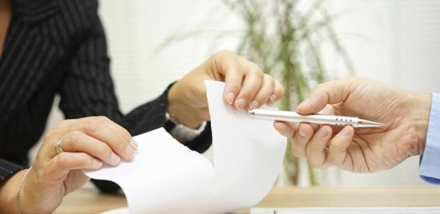 Обязательно ли оформлять страховку при получении кредита