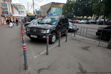 Огородили парковку во дворе куда жаловаться?