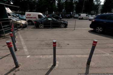 Ограждение парковки на придомовой территории