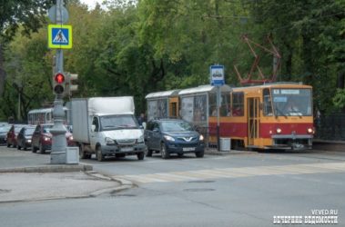 Остановка на трамвайных путях штраф