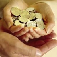 Отказ от наследования в пользу другого лица