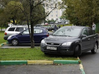 Ответственность за парковку на газоне КОАП