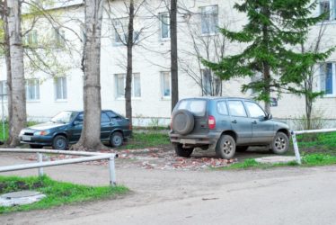 Парковка на газоне статья КОАП РФ