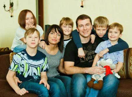 Приемная семья, порядок оформления ребенка новыми родителями