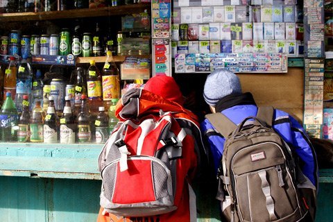 Продажа алкоголя несовершеннолетним: штраф, закон, ответственность продавца