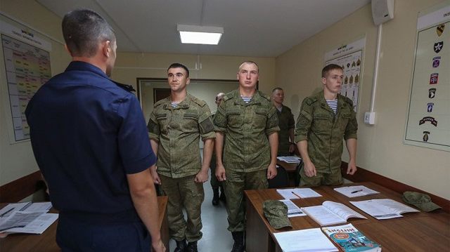 Распорядок дня военнослужащего в российской армии
