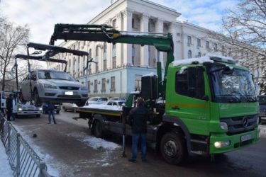 Размер штрафа за эвакуацию машины