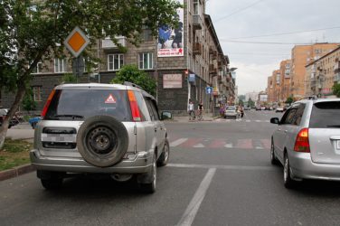 Размер штрафа за парковку на пешеходном переходе