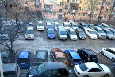 Разрешена ли парковка во дворе жилого дома?
