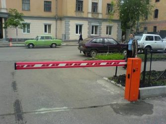 Самовольная парковка на придомовой территории