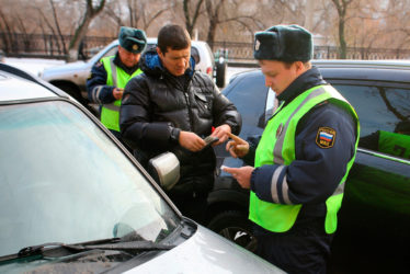 Штраф за вождение автомобиля без водительского удостоверения
