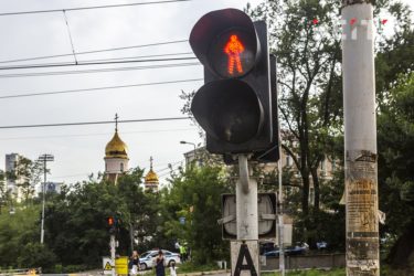 Штраф за выезд на красный свет светофора
