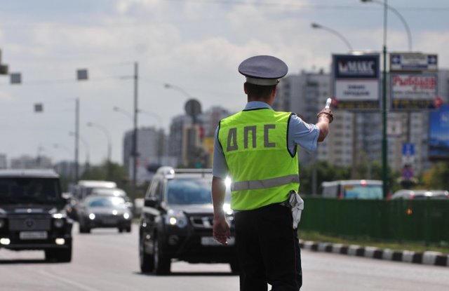 Штраф за выезд на встречную полосу