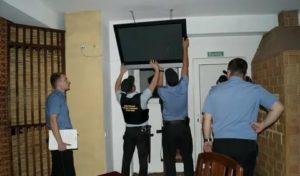 Сколько раз судебные приставы могут описывать имущество