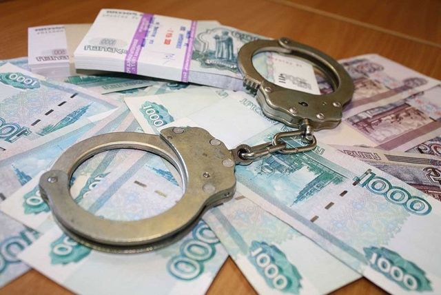 Судебные приставы арестовали карту банка &mdash; что делать