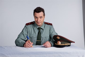 Увольнение с военной службы: переподготовка и выплаты по окончанию контракта